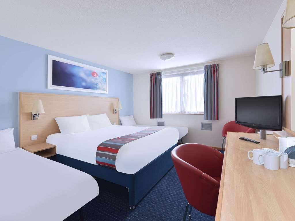 Travelodge Birmingham سوتون كولدفيلد الغرفة الصورة